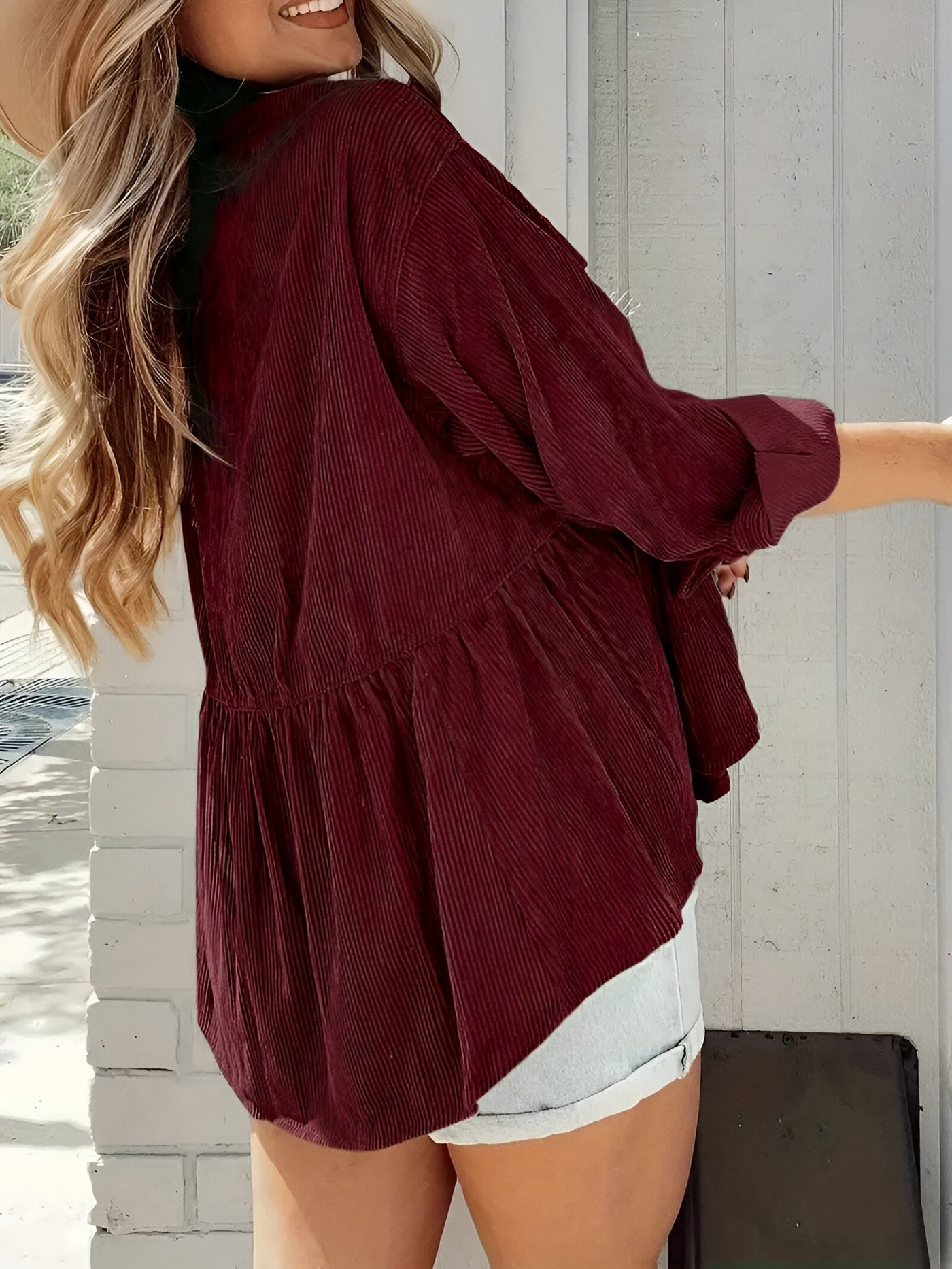 Madelhari | Lässige Button-Down Bluse mit Schlagärmeln