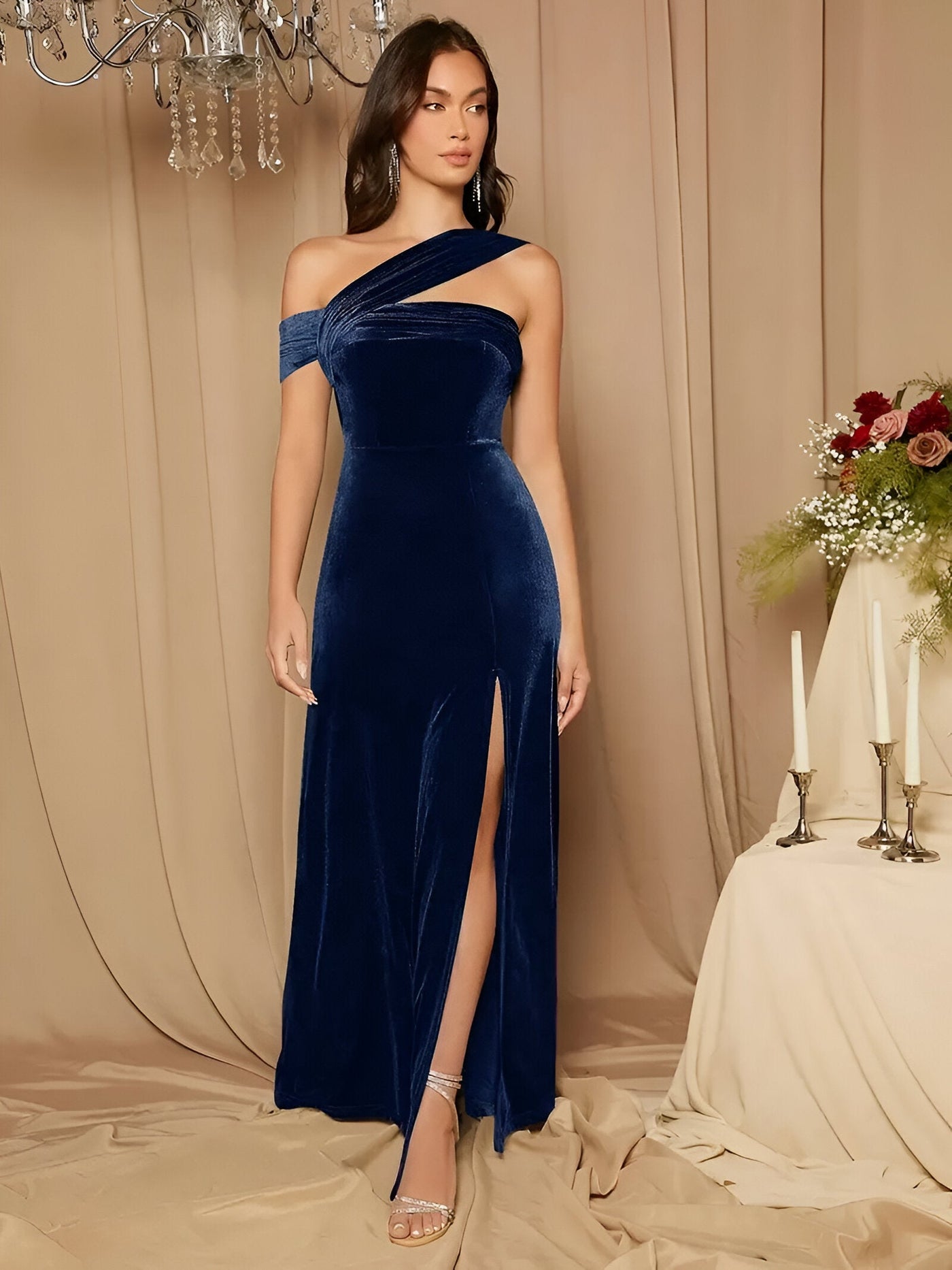 Lilith | Sexy Samt Bodycon Kleid mit Seitenschlitz