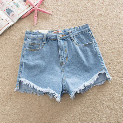 Patricia – High Waist Denim-Shorts mit Vorderseite kurz und Rückseite lang