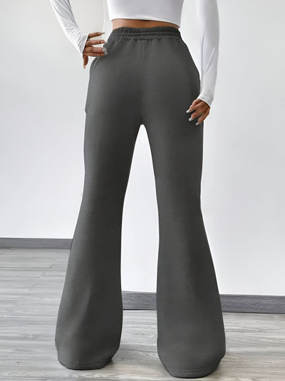 Walburga | Müheloser Herbst- und Winterstil mit Komfort-Flare-Jeans