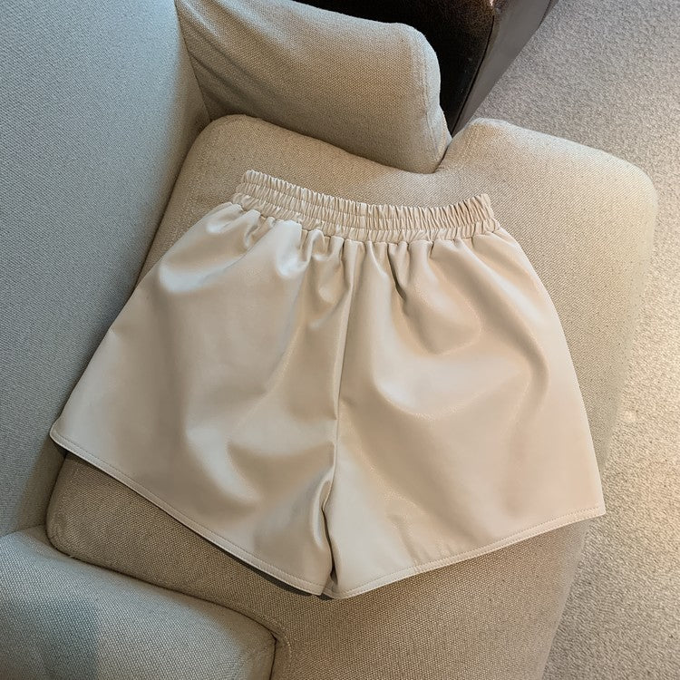Megan – Hochtaillierte Damen-Shorts aus veganem Leder
