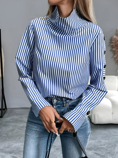 Rosemarie | Eleganter blau-weißer gestreifter Rollkragenpullover
