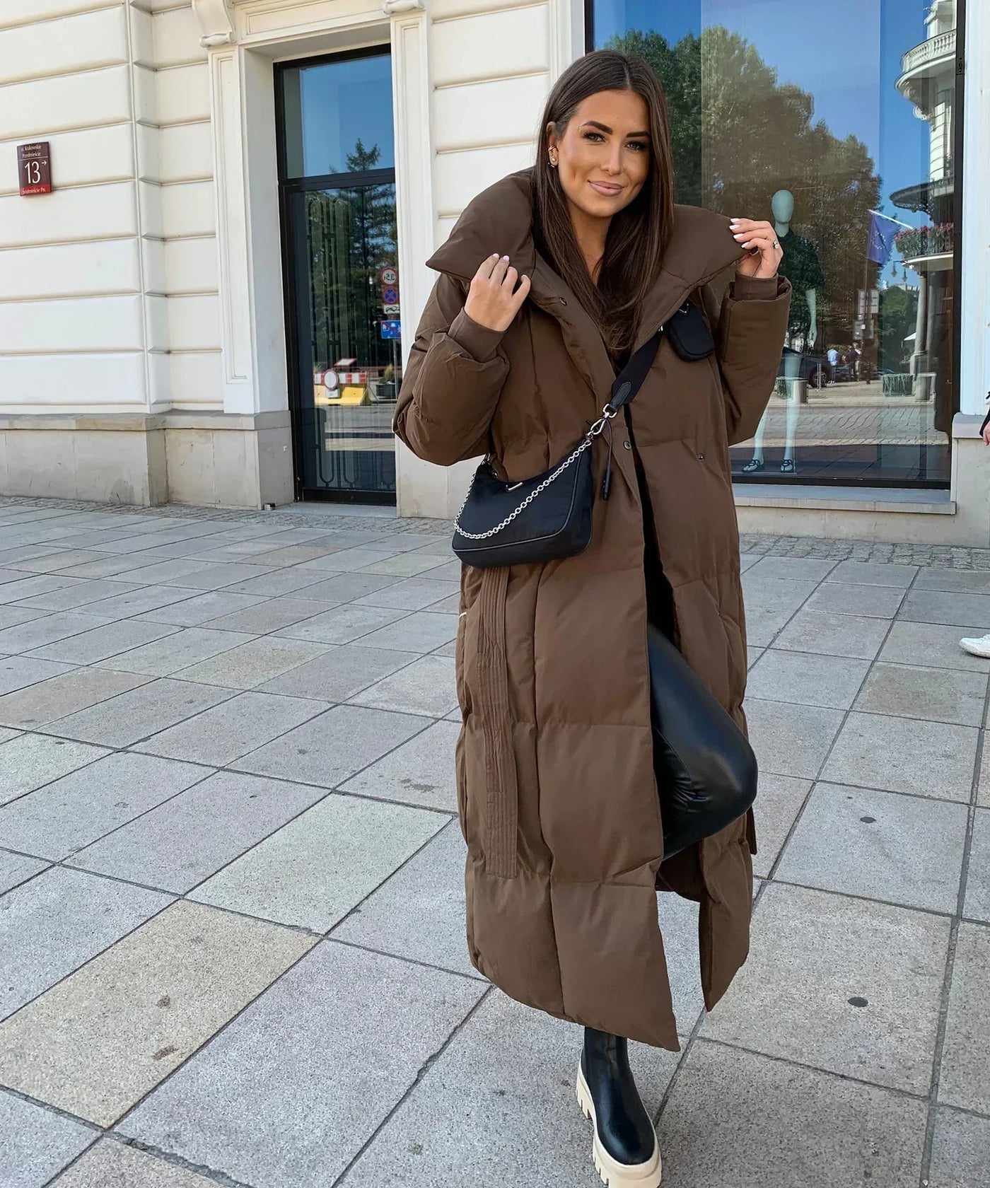 Lange Pufferjacke mit Gürtel Beige - Selene