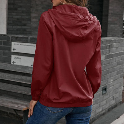 Outdoor-Regenjacke mit Kapuze für Frauen