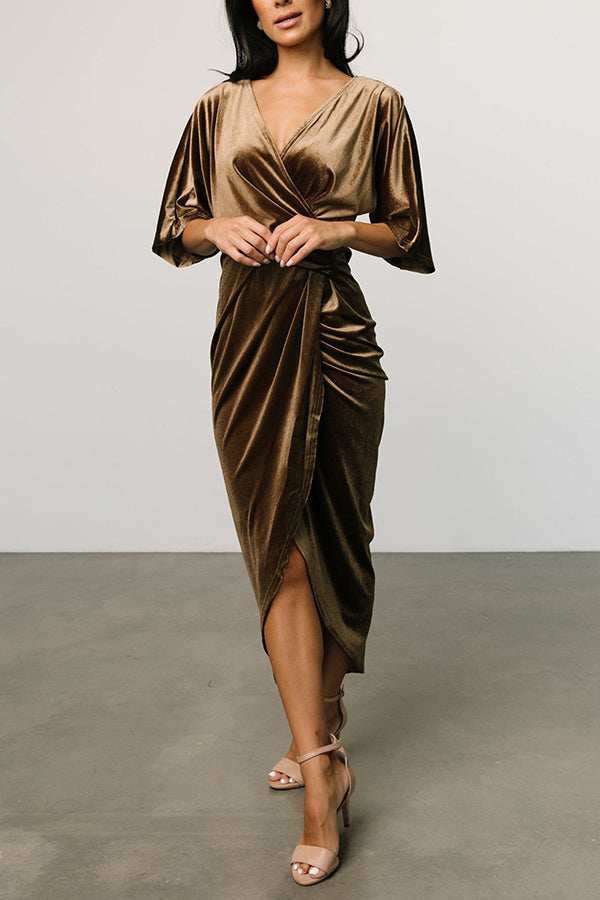 Linda® | Sexy Abendkleid mit unregelmäßigem Rock und V-Ausschnitt