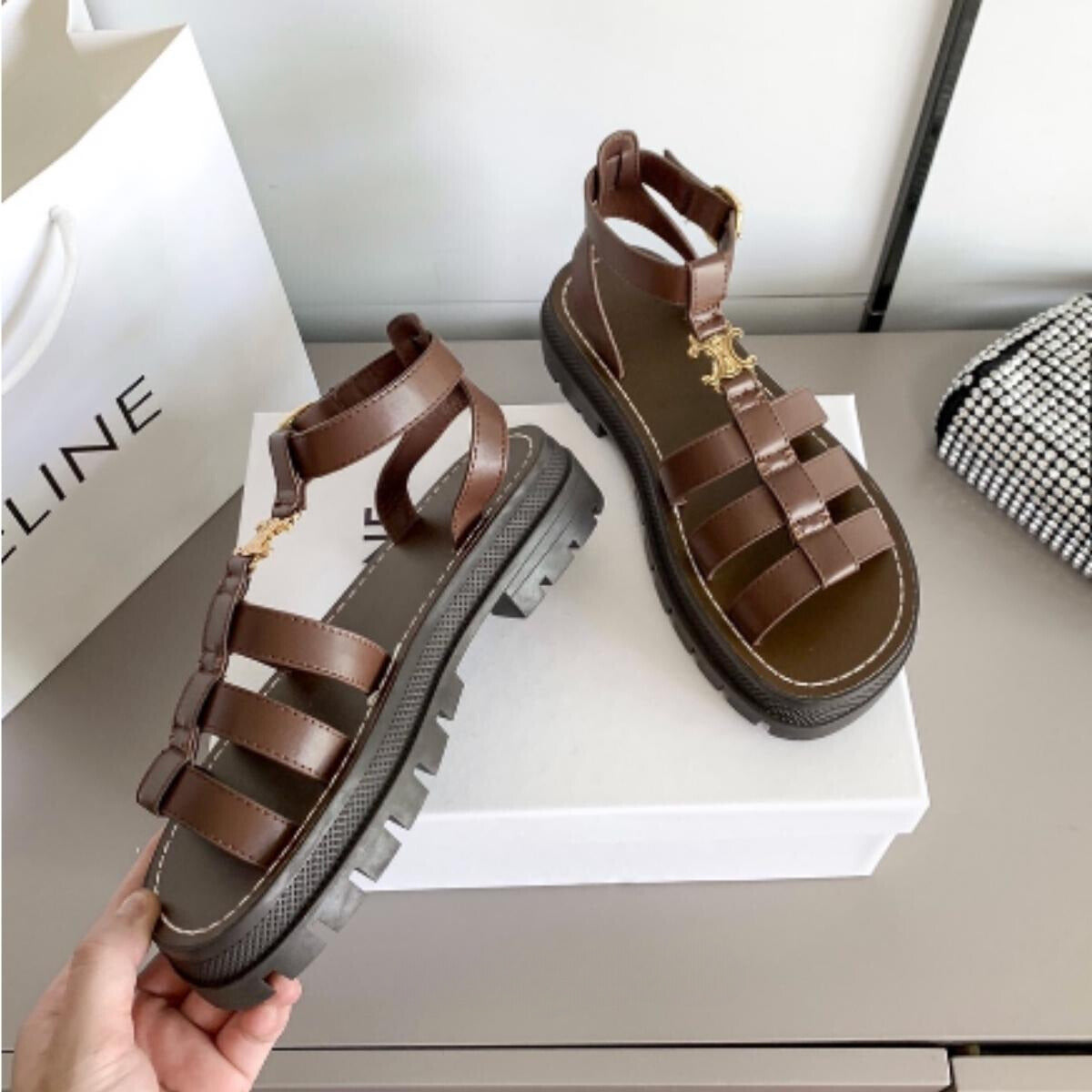 Eduvixe - Elegante Damen Sandalen aus Weichem Metallic Gold