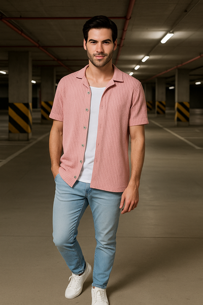 Sandro – Das kurzarmhemd für männer mit lässigem stil und sommerlichem flair