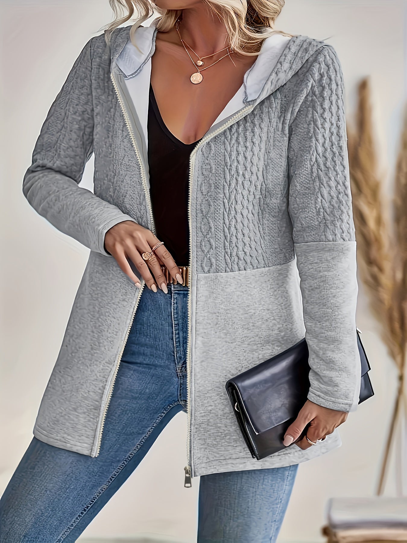 Graue Strickjacke mit Kapuze - Mila