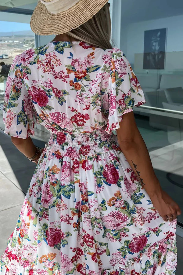 Perla® | Süße Urlaubskleider mit floralem V-Ausschnitt und Taillenrock