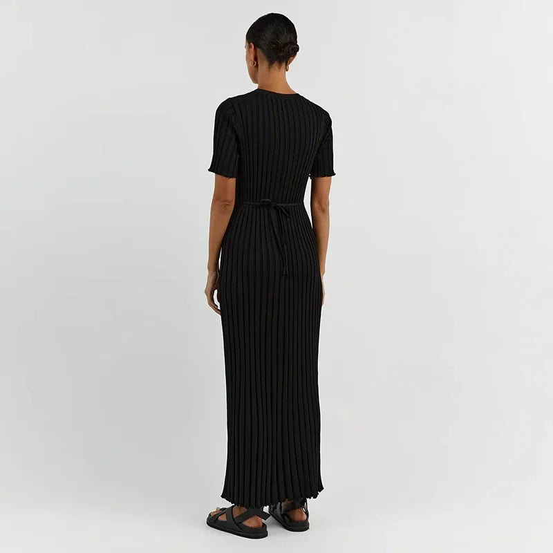 Angela | Einfarbiges Strick-Maxikleid