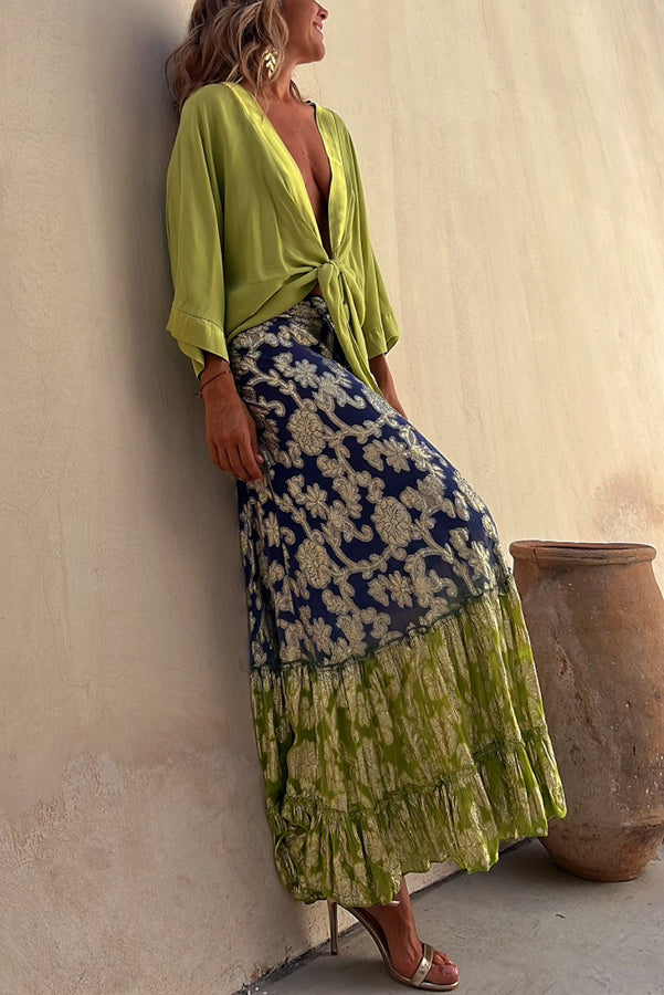 Amelia® | Summer Mood – Lockere Bluse aus Satin mit Bindeband vorne