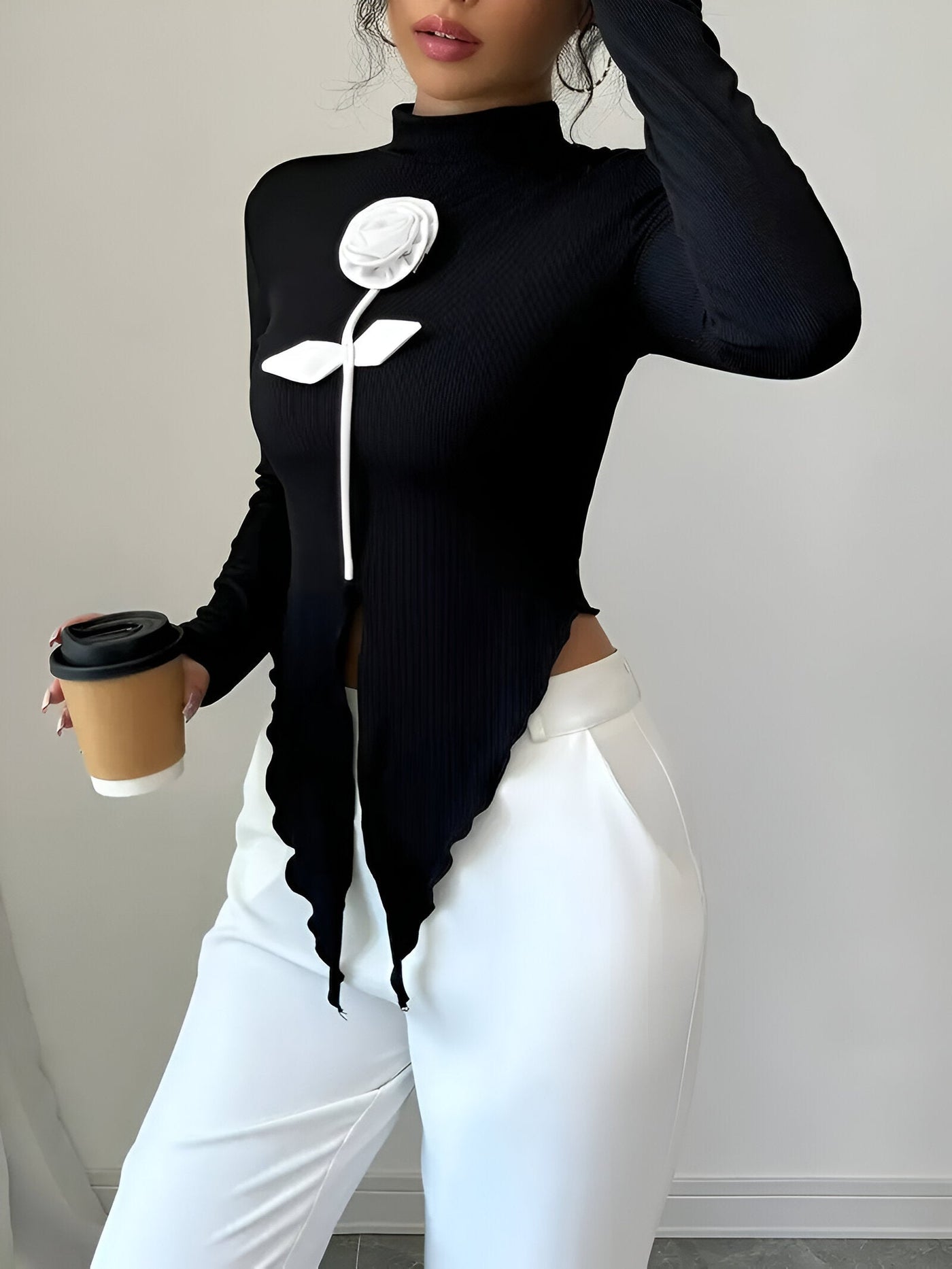 Odelina | Elegantes Langarm-T-Shirt mit hohem Kragen