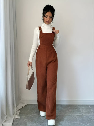 Leesha | Mühelos stilvoll: Lässiger Cord-Jumpsuit mit Knopfdetails