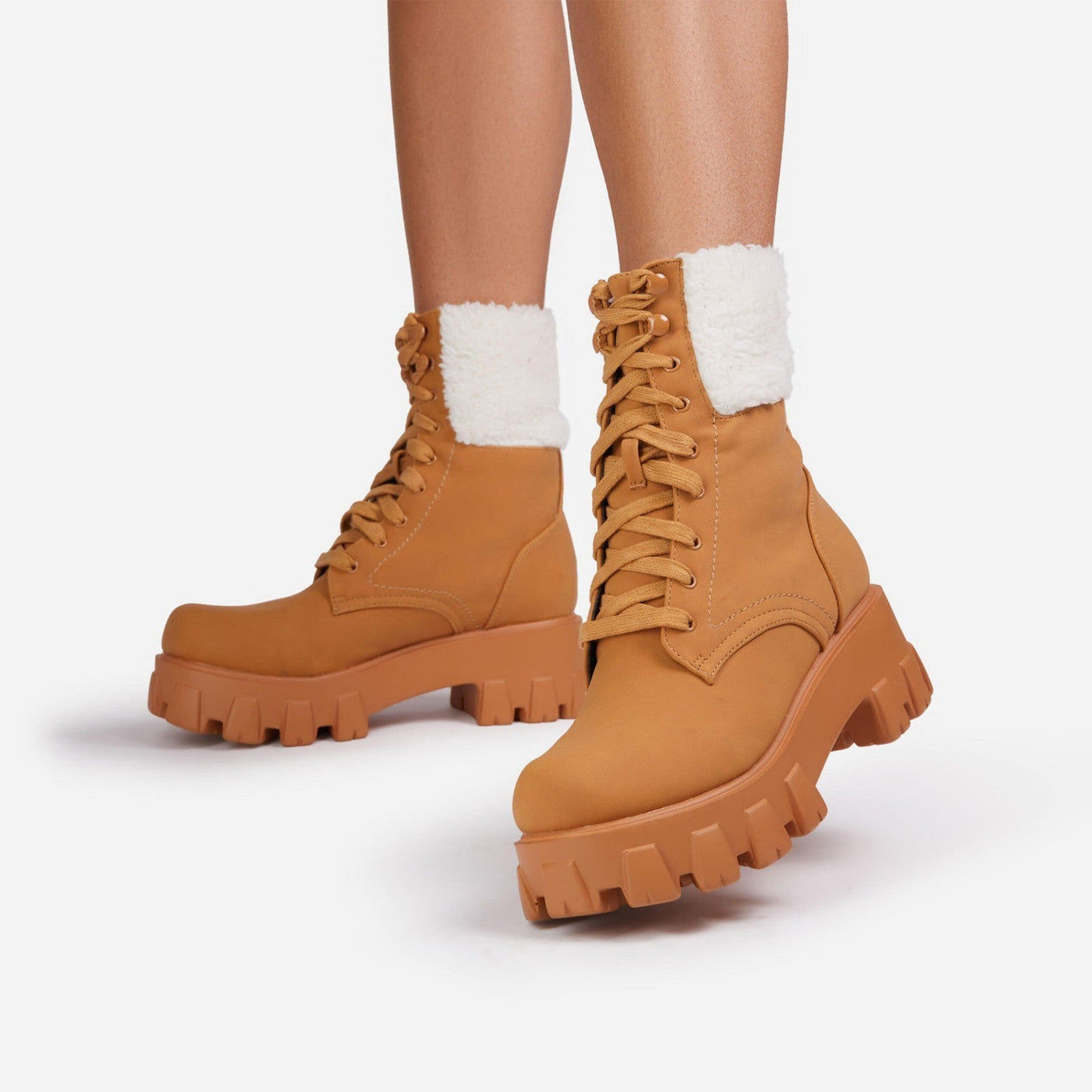 Natasha – Schnürstiefel aus veganem Leder für Damen