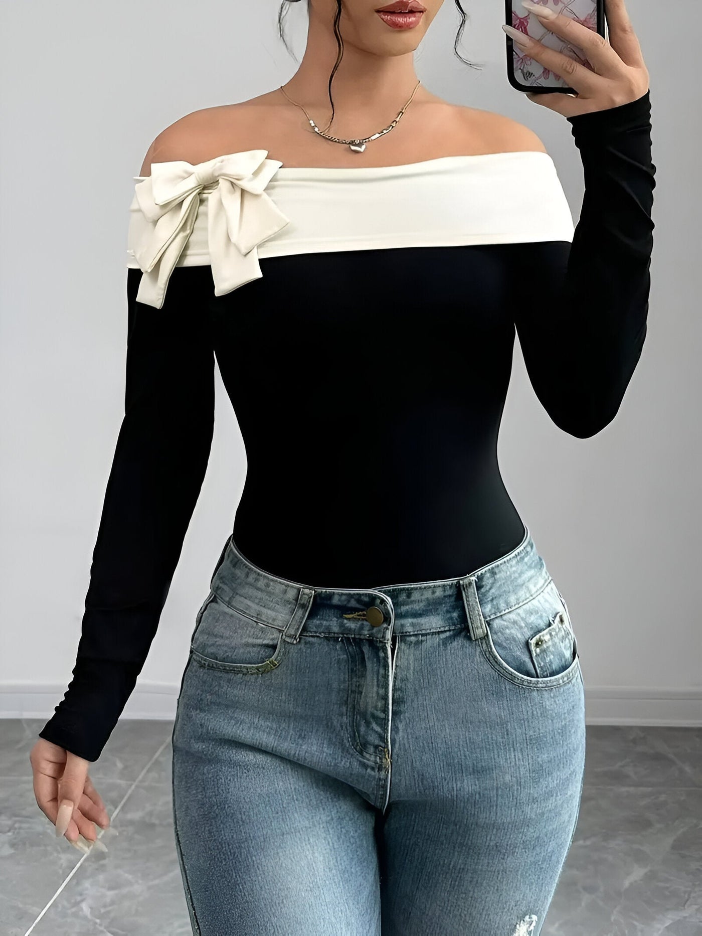 Marina | Schickes Off-Shoulder Bodysuit mit Schleifen-Detail