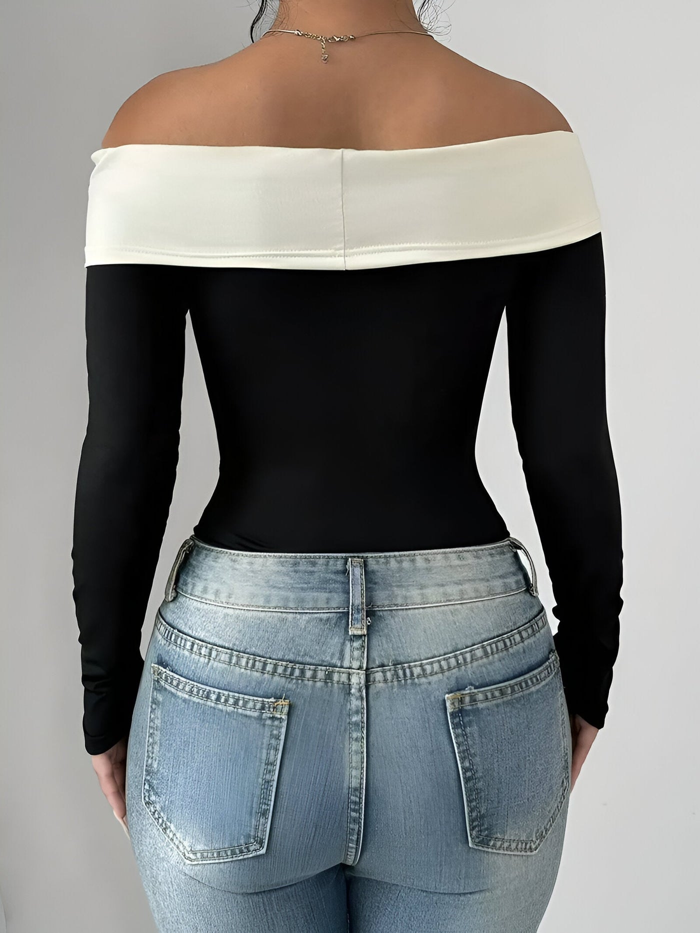 Marina | Schickes Off-Shoulder Bodysuit mit Schleifen-Detail