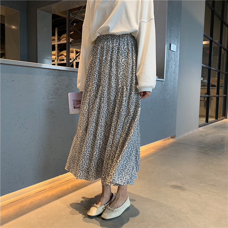 Ann – Luftiger Damenrock mit Blumenmuster