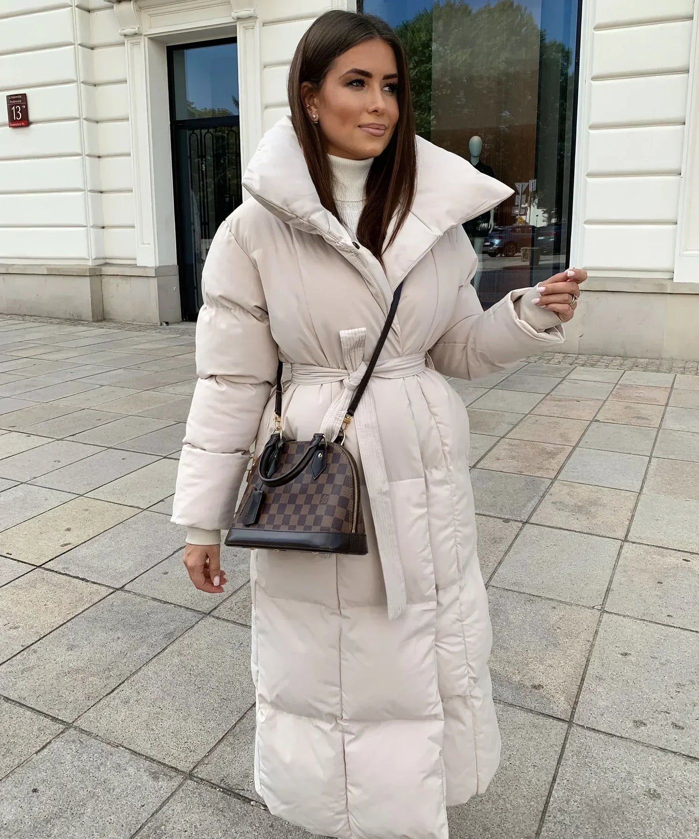 Lange Pufferjacke mit Gürtel Beige - Selene