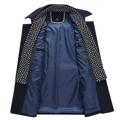 Anspruchsvoller Trenchcoat mit hohem Kragen für Männer