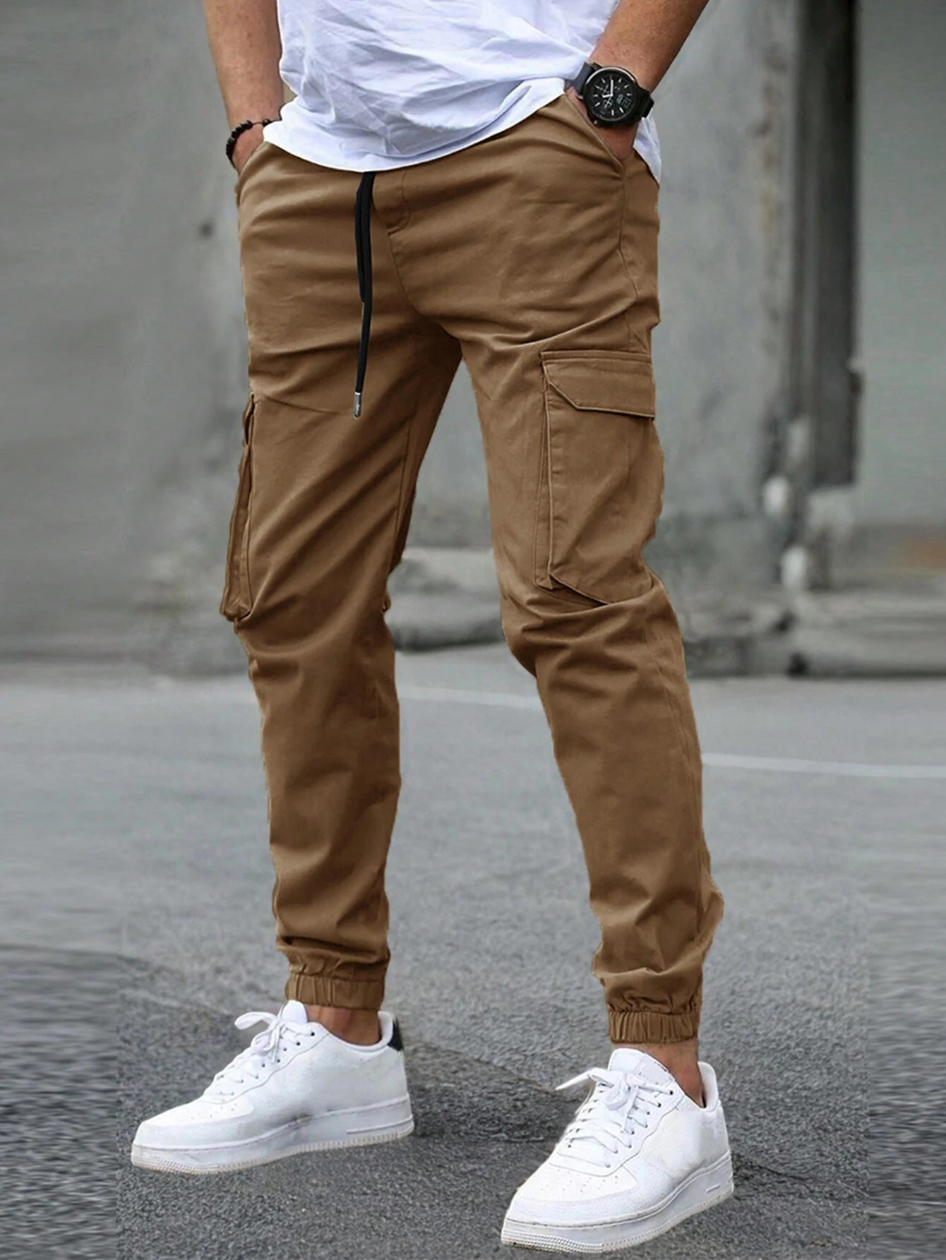 David | Entspannter Cargo-Jogger