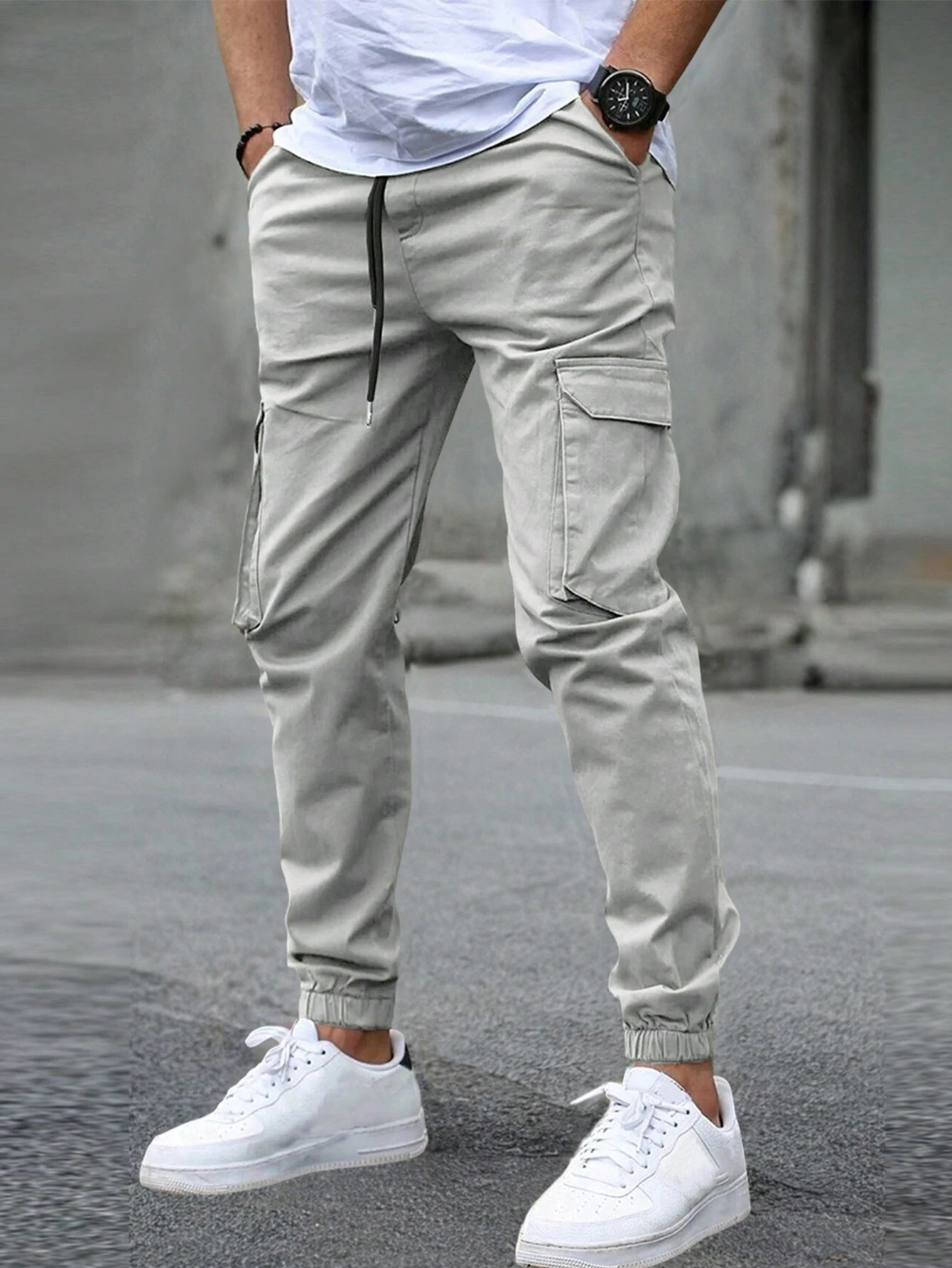 David | Entspannter Cargo-Jogger