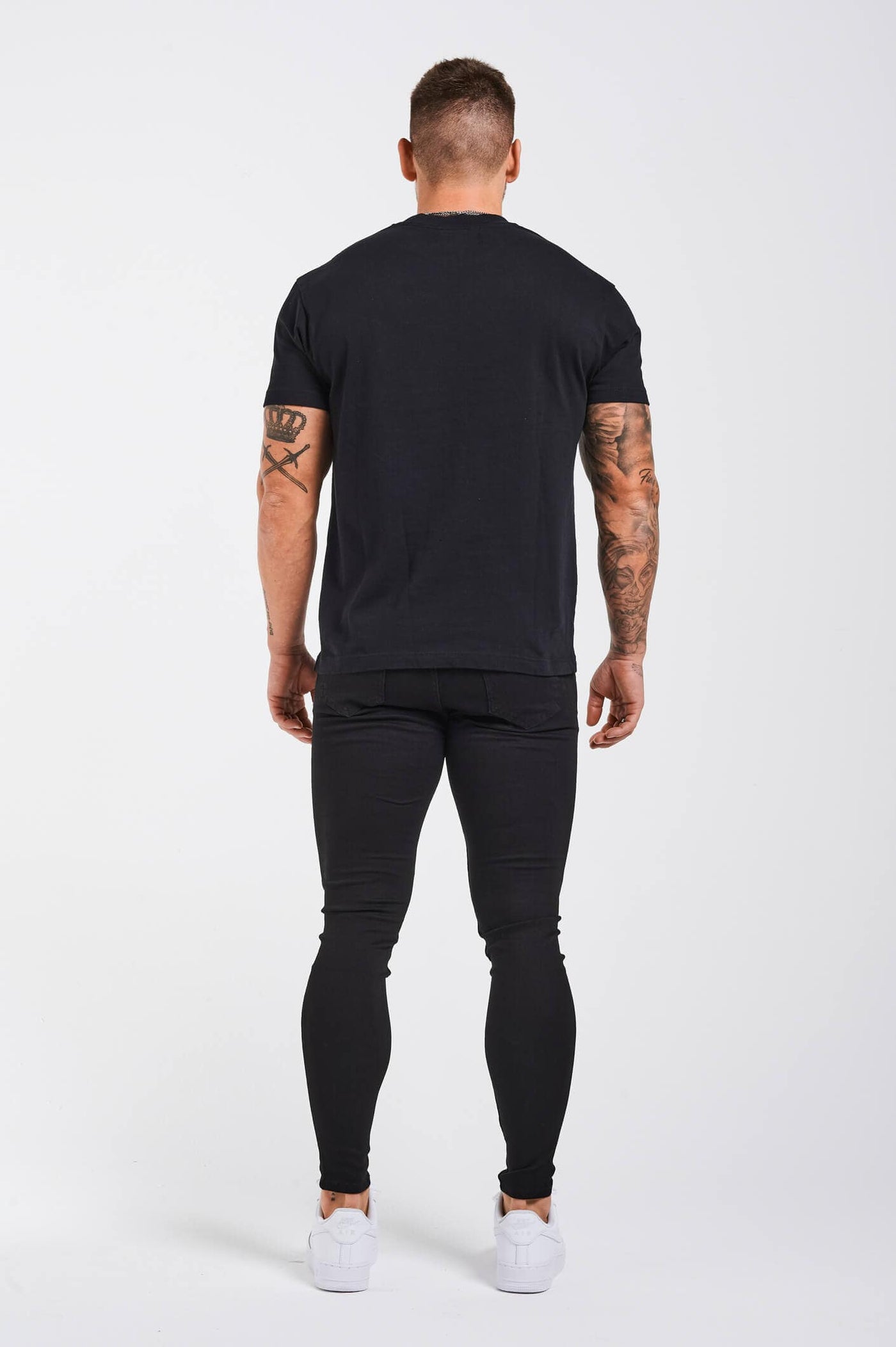 Schwarzes Basic-T-Shirt - Noah