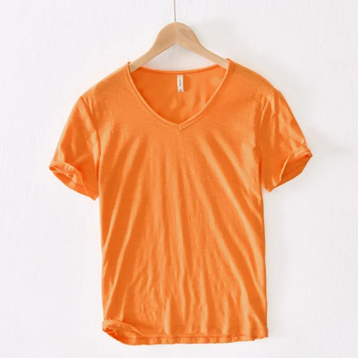 Luftiges Herren-T-Shirt mit V-Ausschnitt | Kurzarm