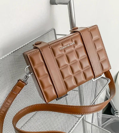 Blake Box-förmige Umhängetasche für Damen – Orianeis