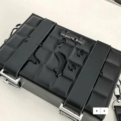 Blake Box-förmige Umhängetasche für Damen – Orianeis