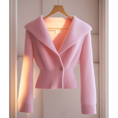 Patricia | Eleganter & Bequemer: Der Perfekte Strickcardigan für Jeden Anlass