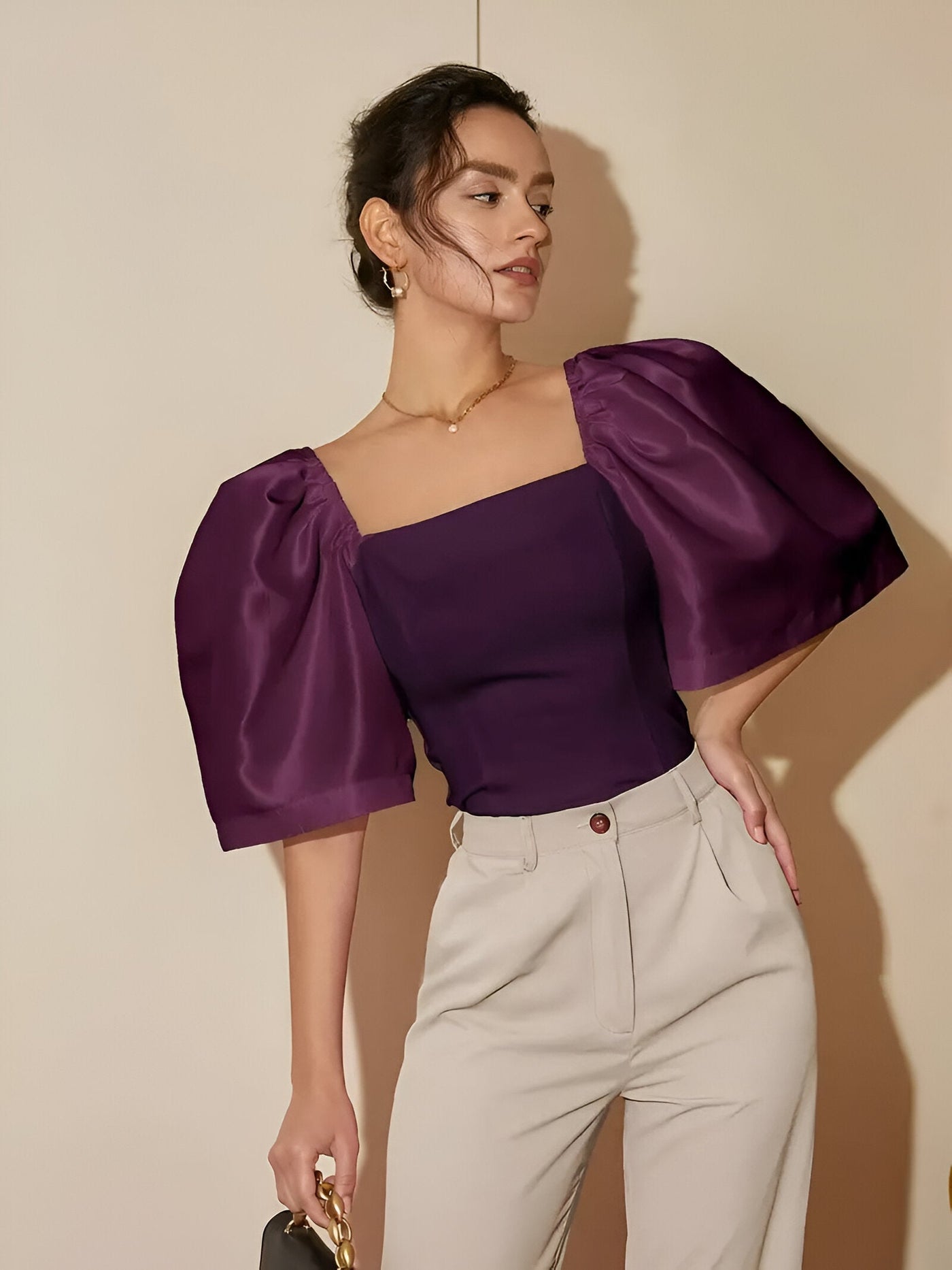 Renatta | Elegante Slim Bluse mit Quadrat-Ausschnitt