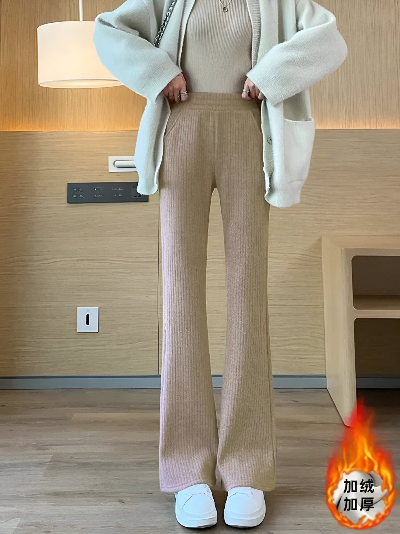 Lena | Warme & elegante Flared Velvet-Hose für den Winter