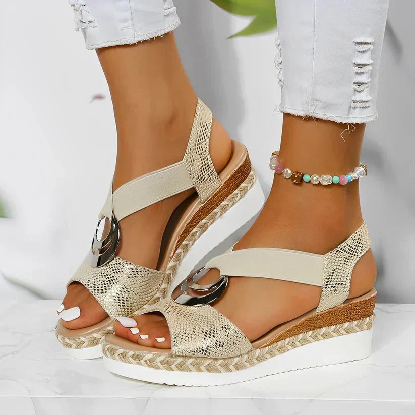 Antonia | Schlangenleder-Print Keilabsatzsandalen