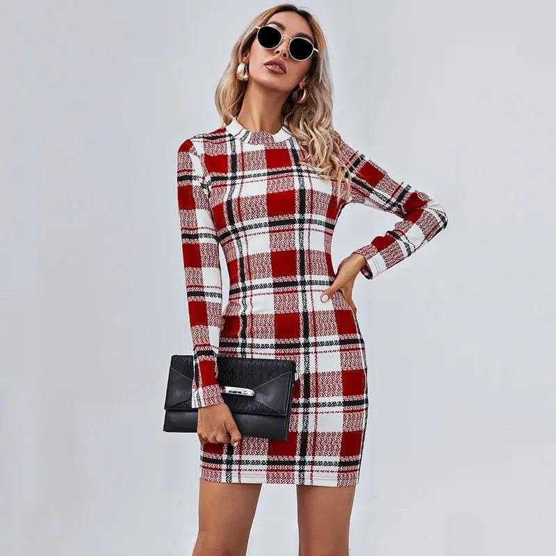 Kariertes Kleid – Kurvenbetontes Design