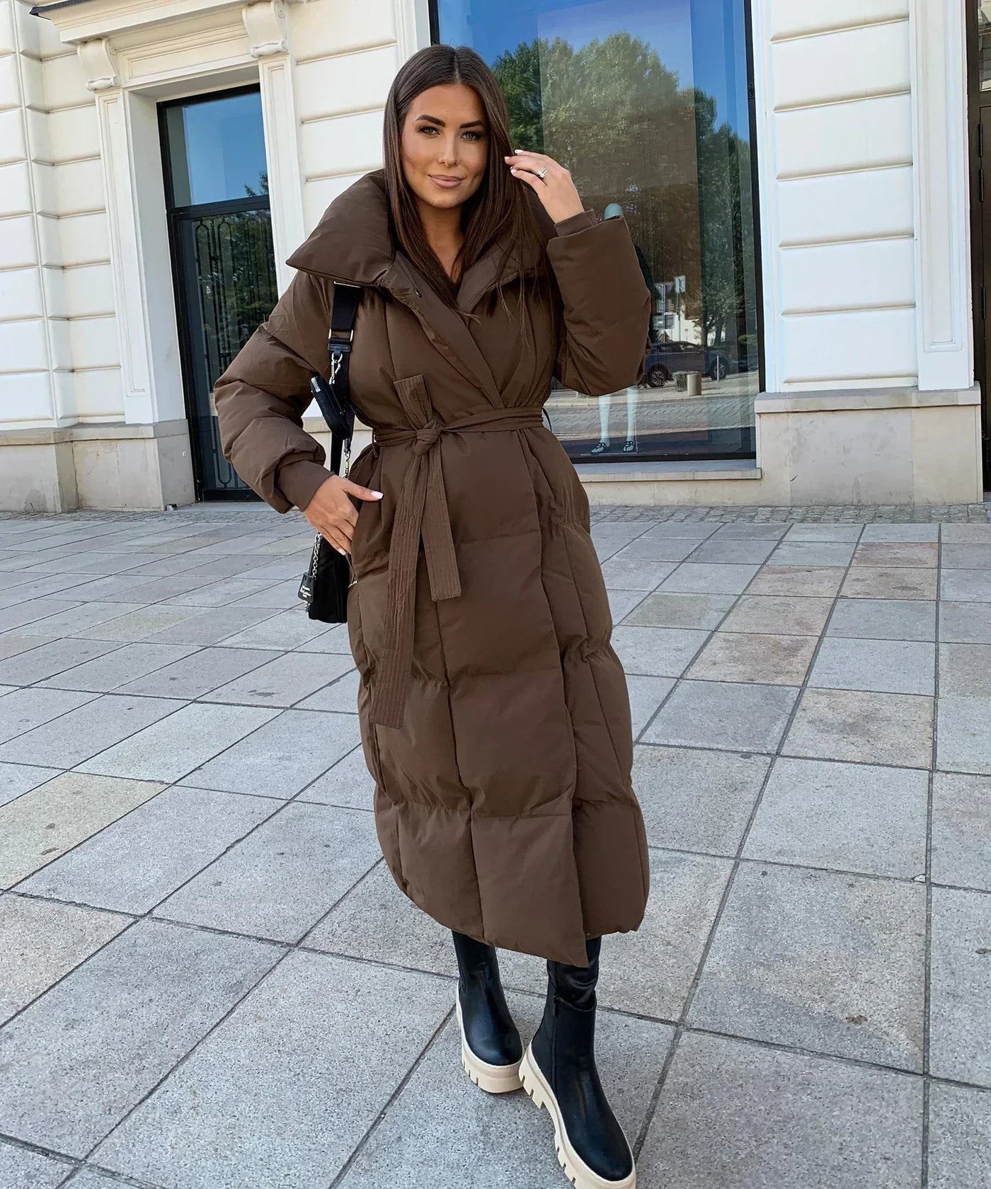 Lange Pufferjacke mit Gürtel Beige - Selene