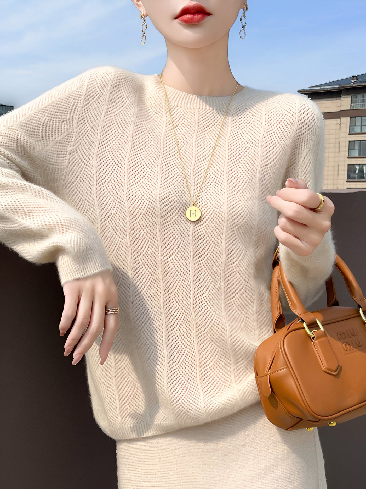 Zora |  Merinowollpullover mit eleganten Aussparungen