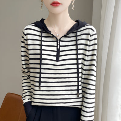 Annika | Gemütlicher und Schicker Gestreifter Strick-Cape-Pullover