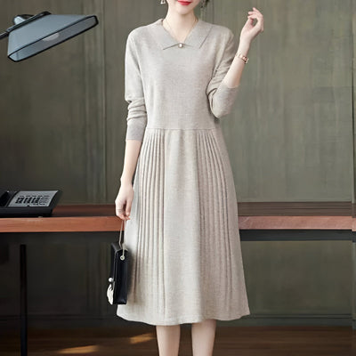 Elfriede | Mühelose Eleganz in einem gestrickten Maxikleid